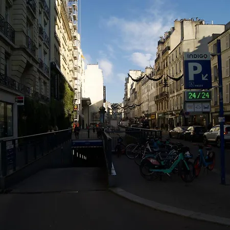 Cosy 2 50m2 Parisian Classic Flat - Passy, 16th Arrondissement, Near Eiffel Tower Lägenhet