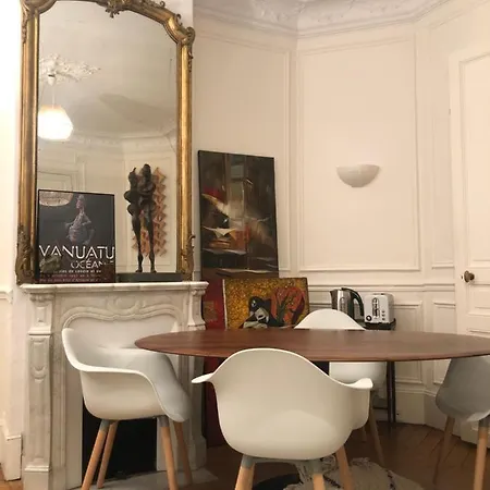 Cosy 2 50m2 Parisian Classic Flat - Passy, 16th Arrondissement, Near Eiffel Tower Lägenhet Paris