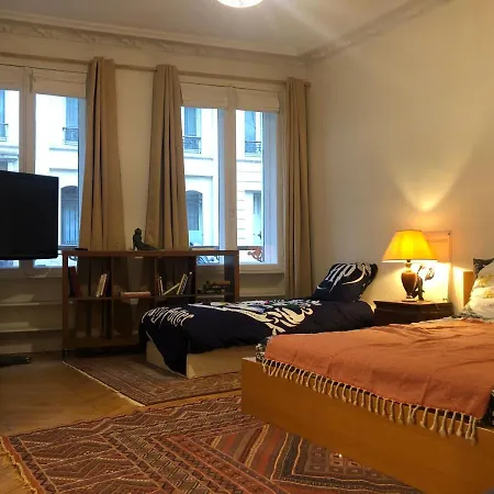 Apartment Cosy 2 50m2 Parisian Classic Flat - Passy, 16th Arrondissement, Near Eiffel Tower