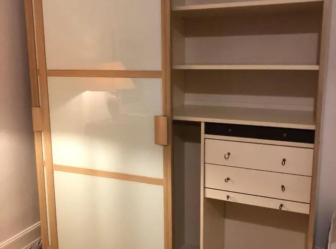 아파트 Cosy 2 50m2 Parisian Classic Flat - Passy, 16th Arrondissement, Near Eiffel Tower *