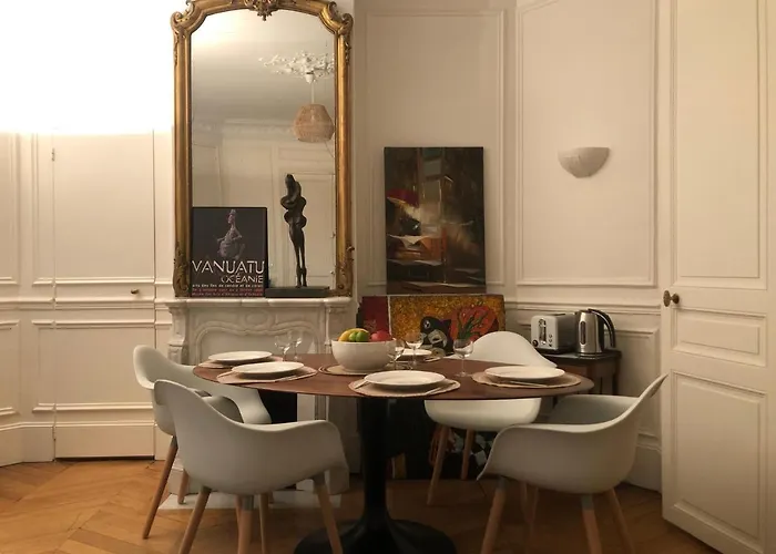 Cosy 2 50m2 Parisian Classic Flat - Passy, 16th Arrondissement, Near Eiffel Tower 아파트 *