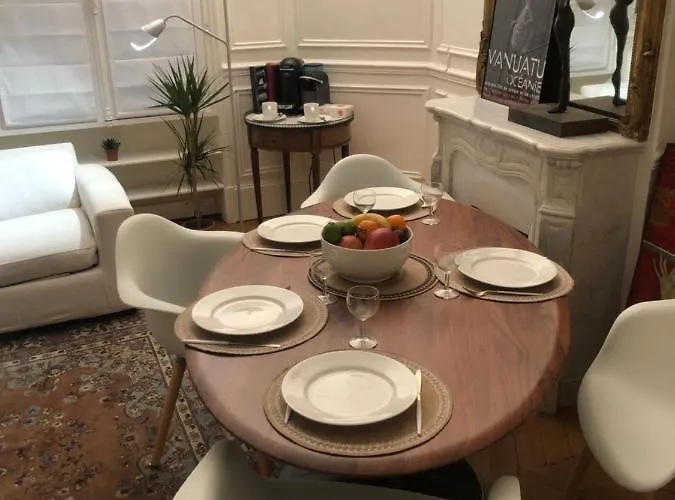 Cosy 2 50m2 Parisian Classic Flat - Passy, 16th Arrondissement, Near Eiffel Tower 아파트 *